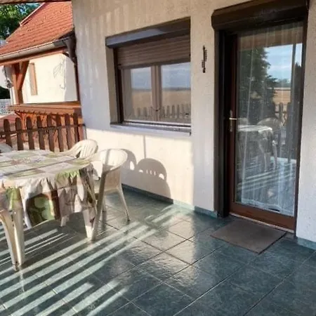 Arnold Apartmanhaz Buk Exterior photo