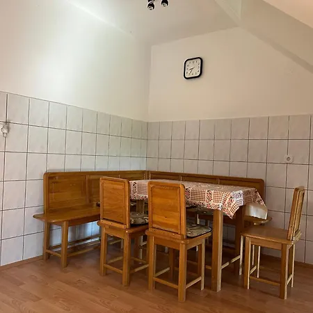 Arnold Apartmanhaz Buk Exterior photo