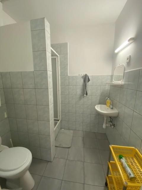 Arnold Apartmanhaz Apartment Buk